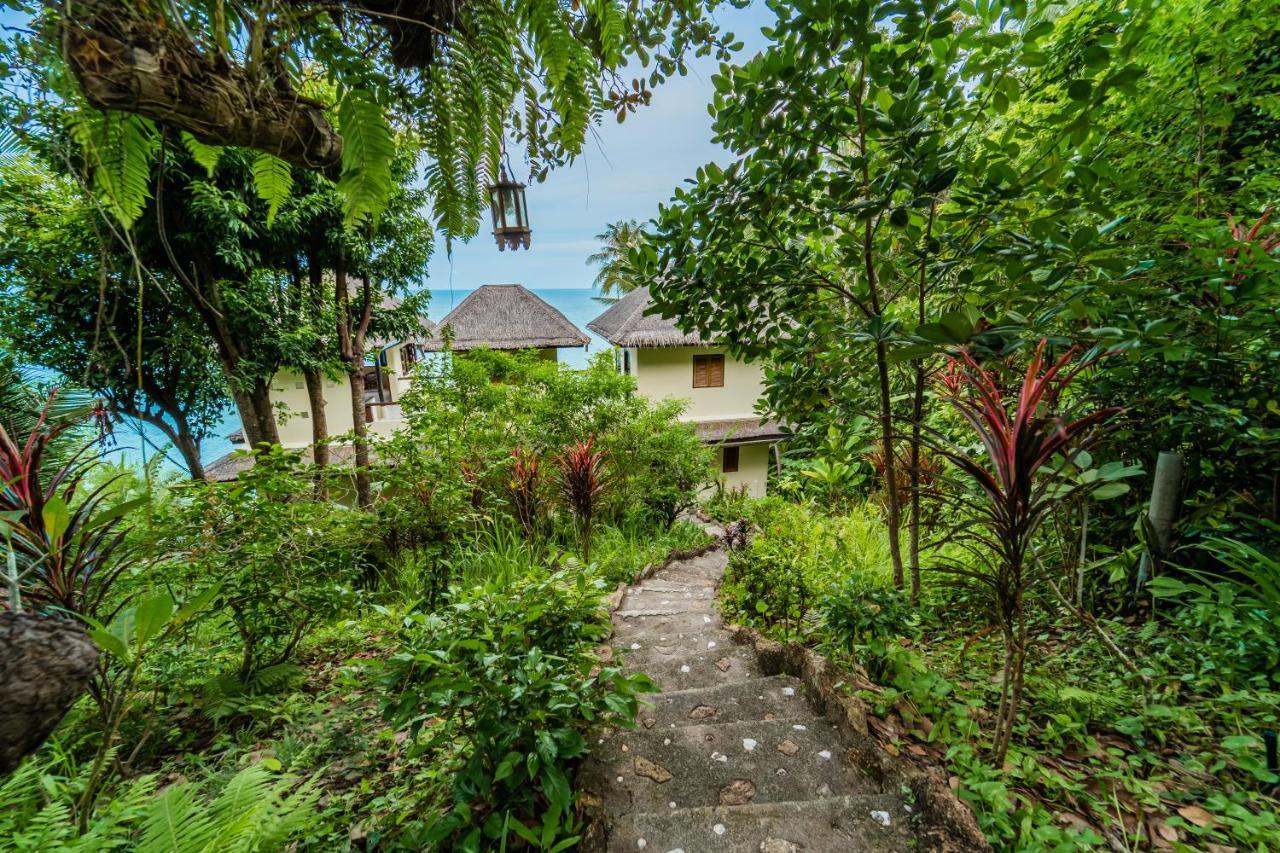 White Azure Villa Koh Phangan Than Sadet Beach Екстериор снимка