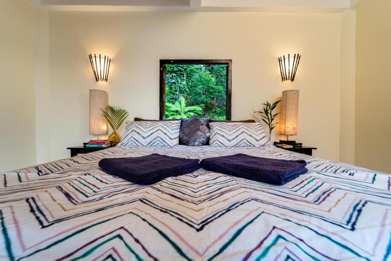 White Azure Villa Koh Phangan Than Sadet Beach Екстериор снимка